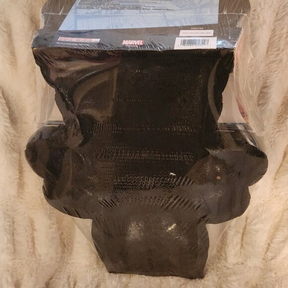 Marvel Black Panther Candy Dispenser – Superhero Collectible - Picture 8 of 15